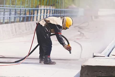 Asbest Sanierungskosten Süddeutschland – realistische Preise und Maßnahmen im Überblick