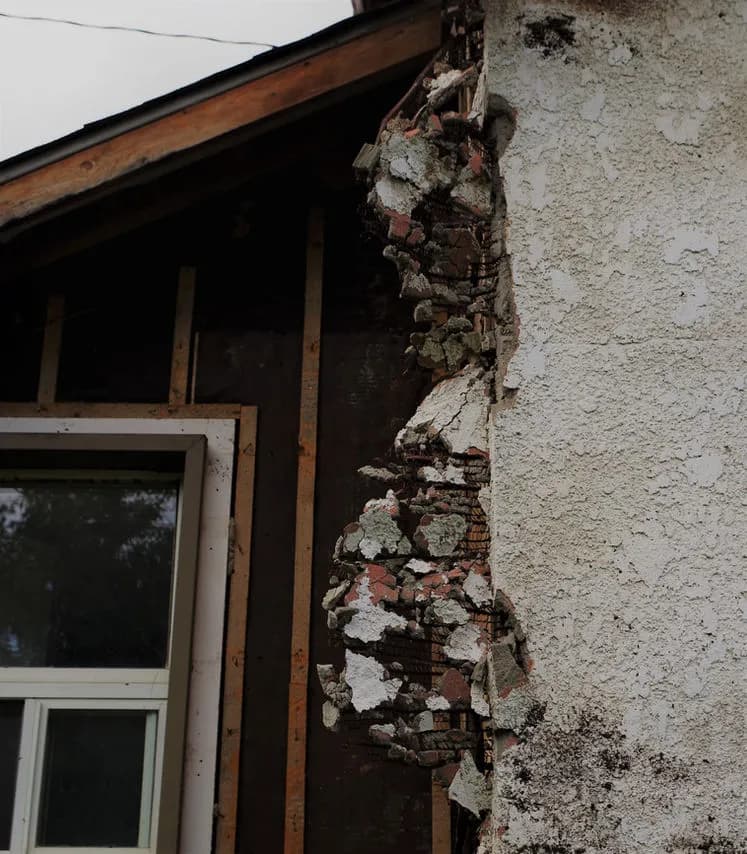 Asbest im Haus erkennen – worauf Hausbesitzer in Bayern achten müssen